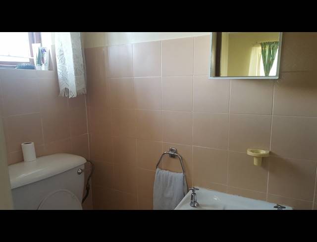 3 BEDROOM SIMPLEX TO LET IN SIGNAL HILL